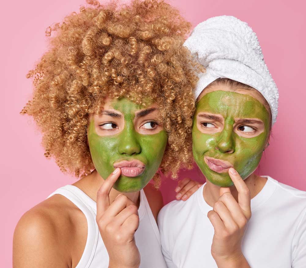 Le masque visage : un incontournable pour chouchouter ta peau