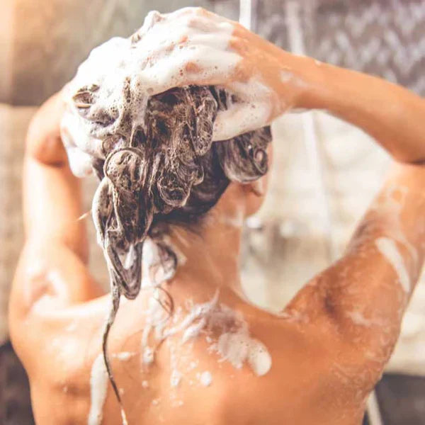 Le shampoing épaississant qui change la donne pour les cheveux fins