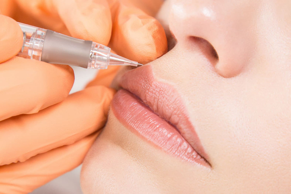 Maquillage permanent des lèvres : risques, résultats et précautions